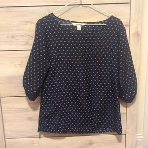 Old Navy color Navy blue half sleeve top with mini white anchors size XS
